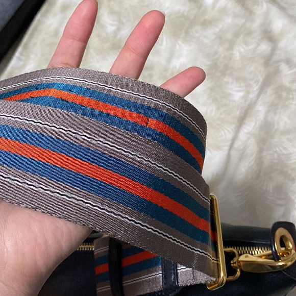 Prada Vitello Bag - Picture 4 of 9